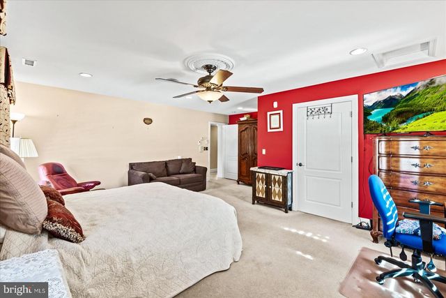 8071 WINDSOR DR, King George, VA 22485