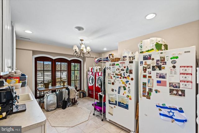 8071 WINDSOR DR, King George, VA 22485