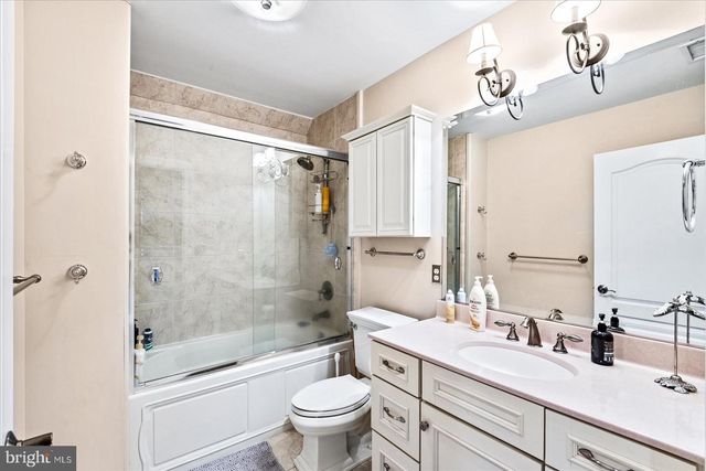 8071 WINDSOR DR, King George, VA 22485