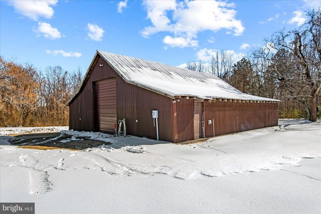 8071 WINDSOR DR, King George, VA 22485