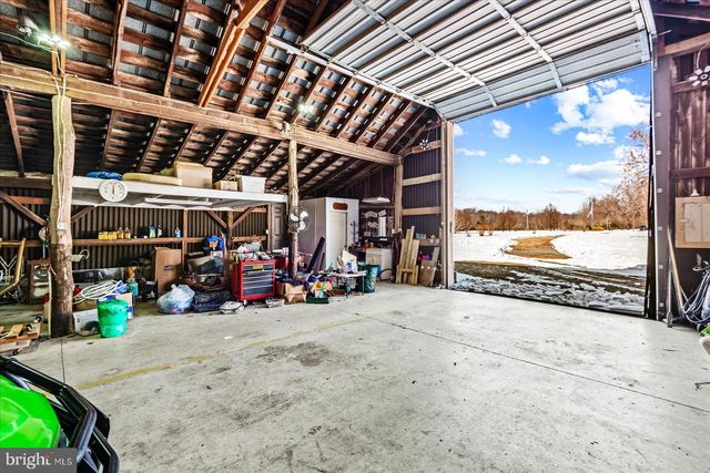 8071 WINDSOR DR, King George, VA 22485