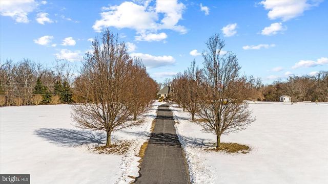 8071 WINDSOR DR, King George, VA 22485