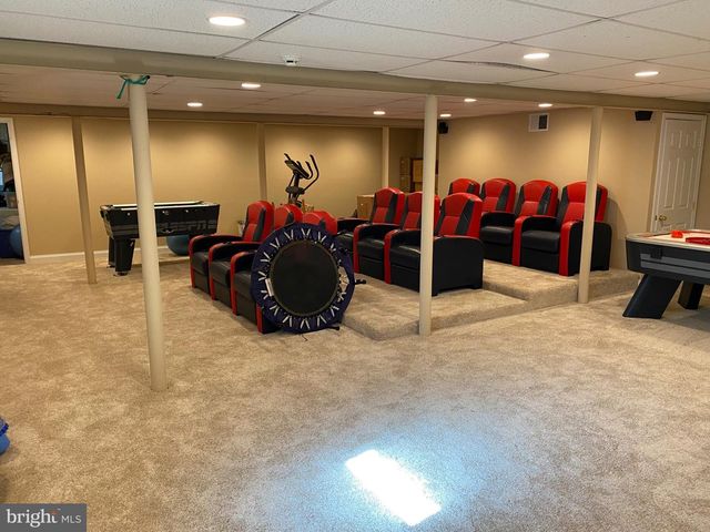 8071 WINDSOR DR, King George, VA 22485