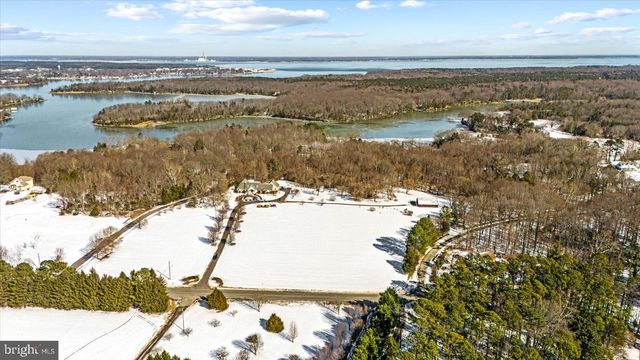 8071 WINDSOR DR, King George, VA 22485