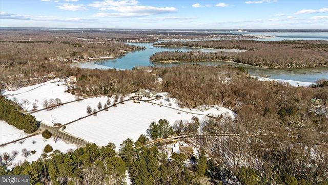 8071 WINDSOR DR, King George, VA 22485