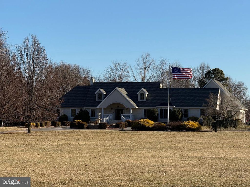 8071 WINDSOR DR, King George, VA 22485