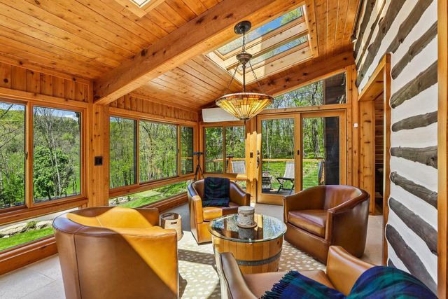 10343 County Road KP Road, Mazomanie, WI 53560