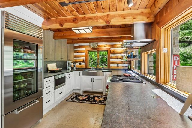 10343 County Road KP Road, Mazomanie, WI 53560