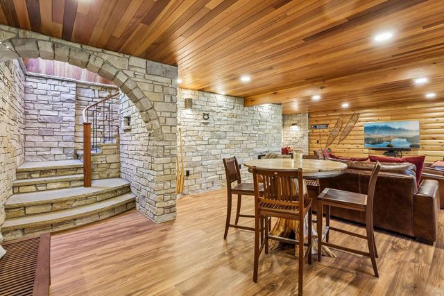 10343 County Road KP Road, Mazomanie, WI 53560