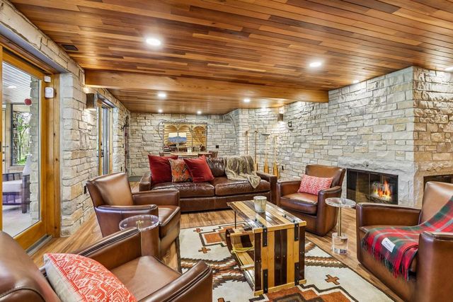 10343 County Road KP Road, Mazomanie, WI 53560