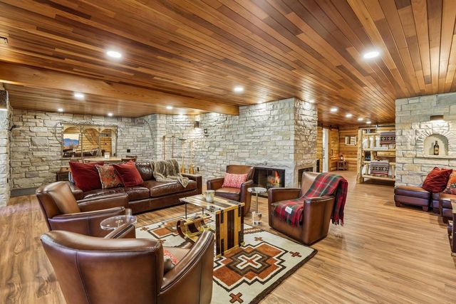 10343 County Road KP Road, Mazomanie, WI 53560