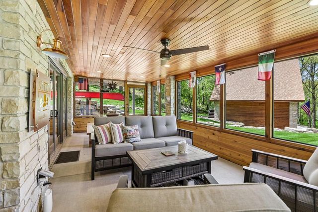 10343 County Road KP Road, Mazomanie, WI 53560