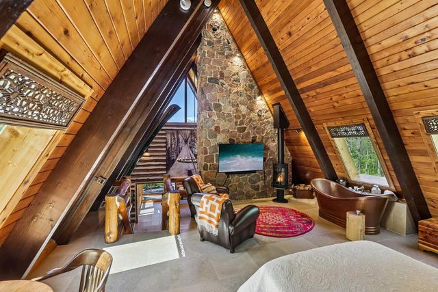 10343 County Road KP Road, Mazomanie, WI 53560