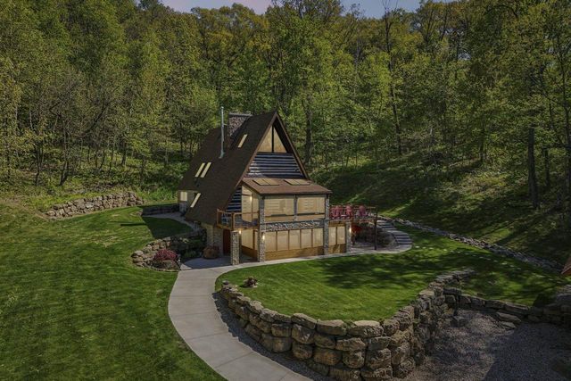 10343 County Road KP Road, Mazomanie, WI 53560