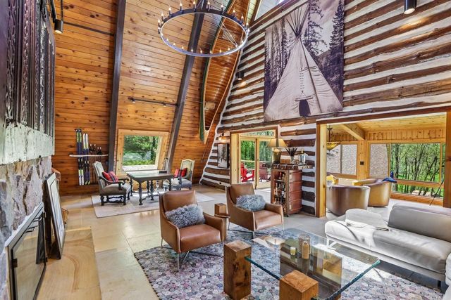 10343 County Road KP Road, Mazomanie, WI 53560