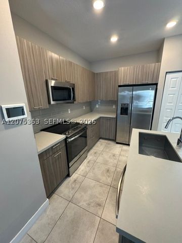 4700 NW 84th Ave 31, Doral, FL 33166
