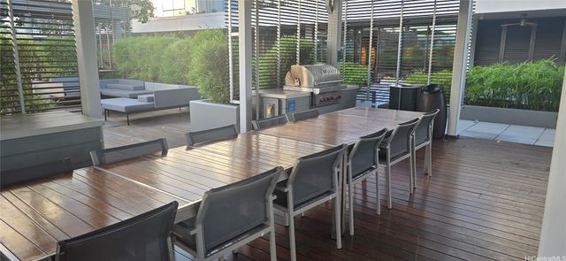 888 Kapiolani Boulevard 2105, Honolulu, HI 96813