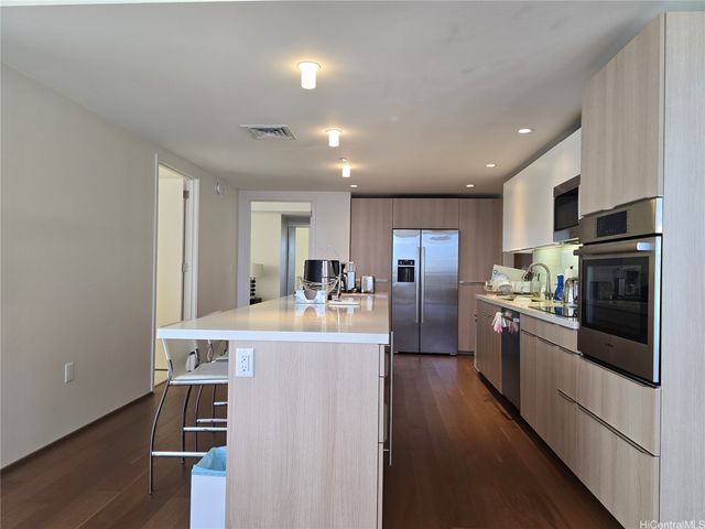 888 Kapiolani Boulevard 2105, Honolulu, HI 96813