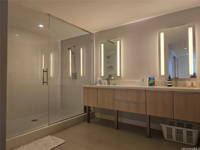 888 Kapiolani Boulevard 2105, Honolulu, HI 96813