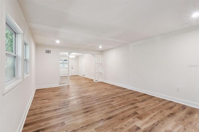 5301 BARNETT PLACE, Orlando, FL 32808