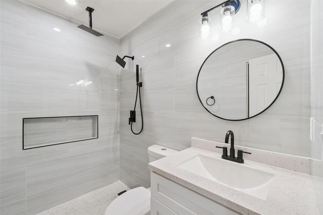 5301 BARNETT PLACE, Orlando, FL 32808