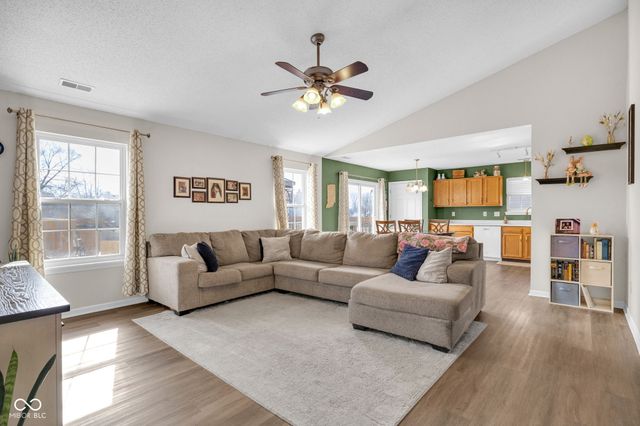 53 Morse Circle, Pittsboro, IN 46167