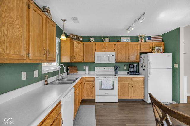 53 Morse Circle, Pittsboro, IN 46167