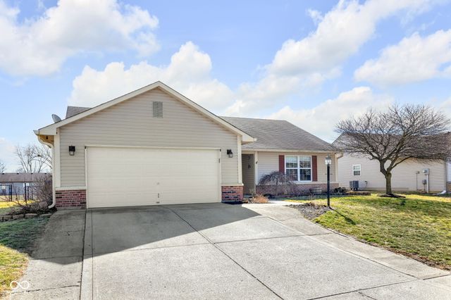 53 Morse Circle, Pittsboro, IN 46167