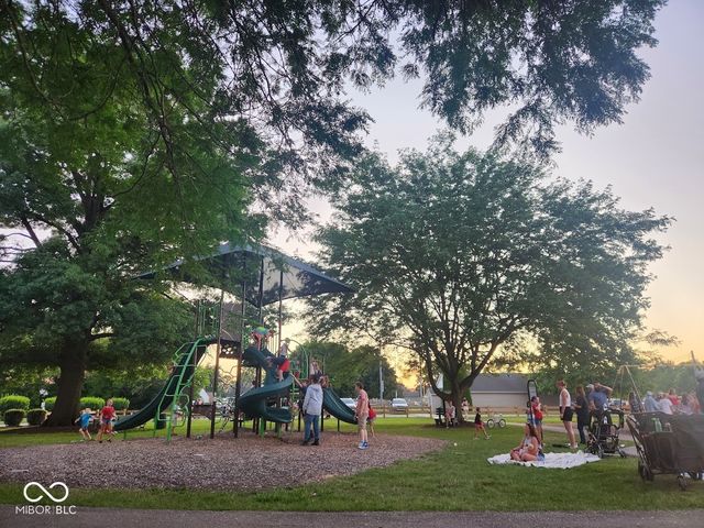 53 Morse Circle, Pittsboro, IN 46167