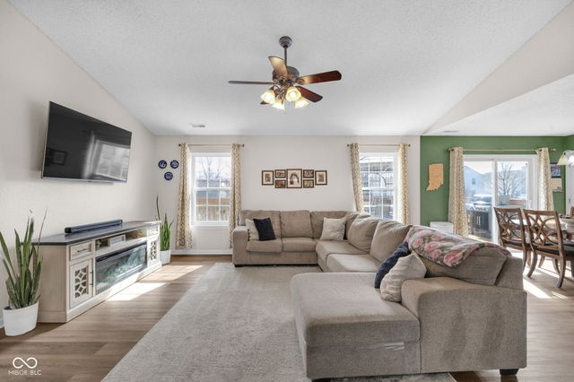 53 Morse Circle, Pittsboro, IN 46167