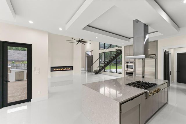 5907 Weisinger Dr, Magnolia, TX 77354