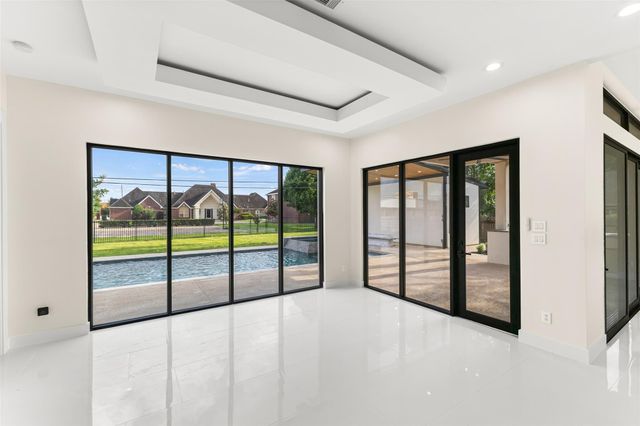 5907 Weisinger Dr, Magnolia, TX 77354
