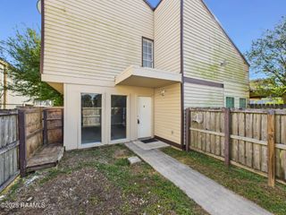 201 Fox Run Avenue 1, Lafayette, LA 70508
