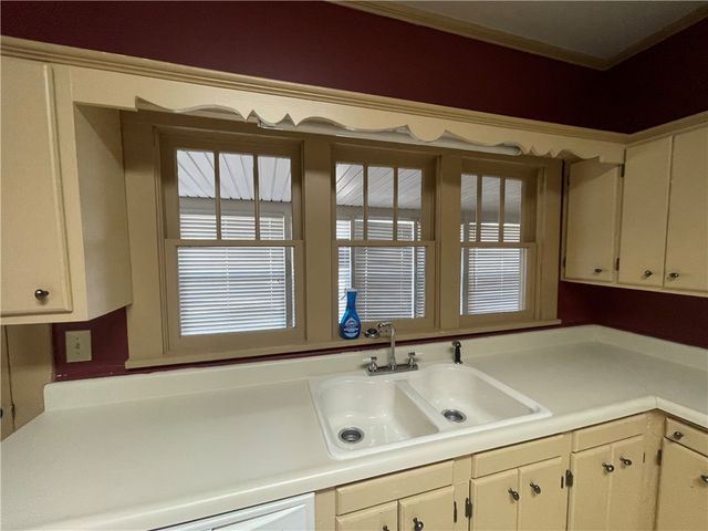 620 N Miller Street, Clarksville, AR 72830