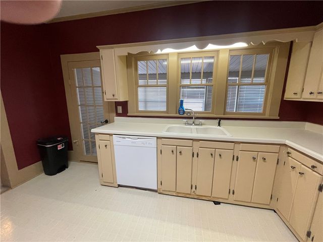 620 N Miller Street, Clarksville, AR 72830