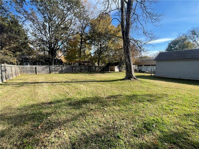 620 N Miller Street, Clarksville, AR 72830