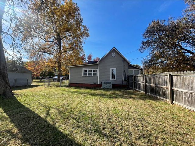 620 N Miller Street, Clarksville, AR 72830