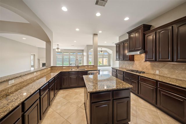 2818 Red Maple Drive, Katy, TX 77494