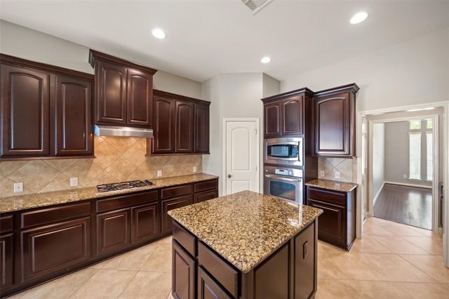 2818 Red Maple Drive, Katy, TX 77494