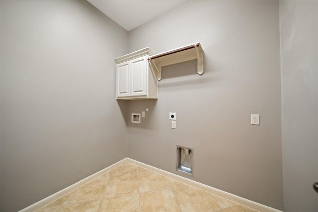 2818 Red Maple Drive, Katy, TX 77494