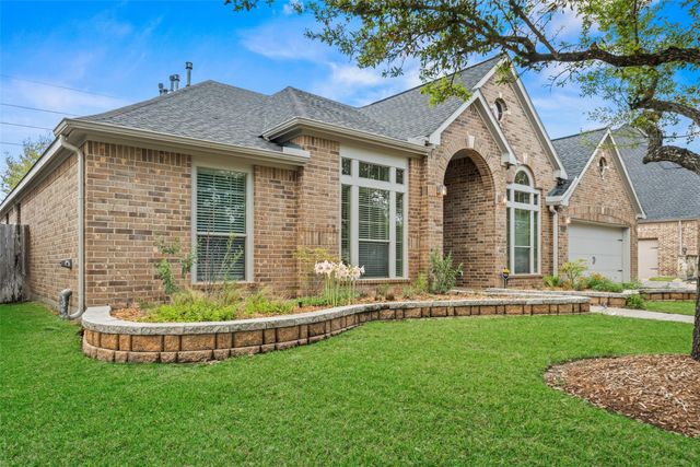 2818 Red Maple Drive, Katy, TX 77494