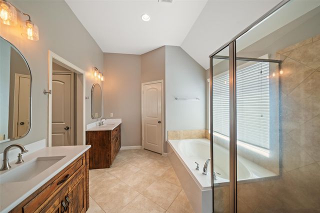 2818 Red Maple Drive, Katy, TX 77494