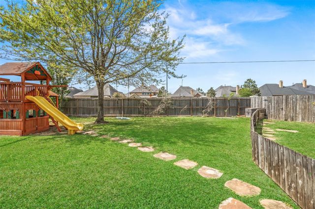 2818 Red Maple Drive, Katy, TX 77494