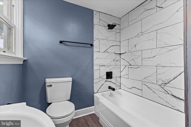 2417 N GEORGE ST, York, PA 17406