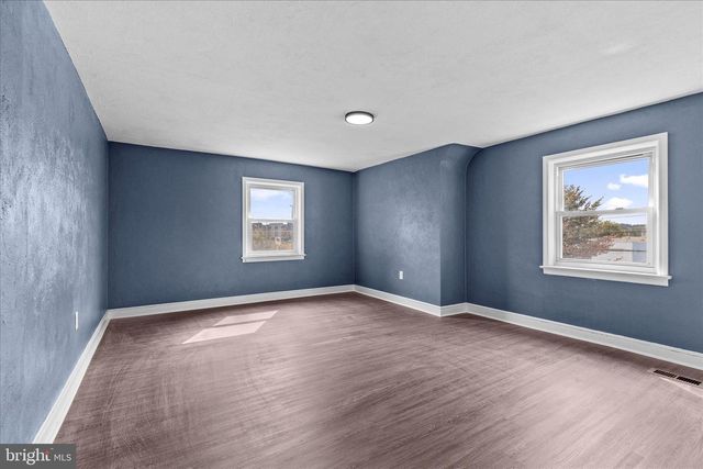 2417 N GEORGE ST, York, PA 17406