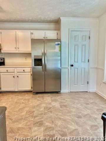 599 Sugaridge Lane, Fayetteville, NC 28311