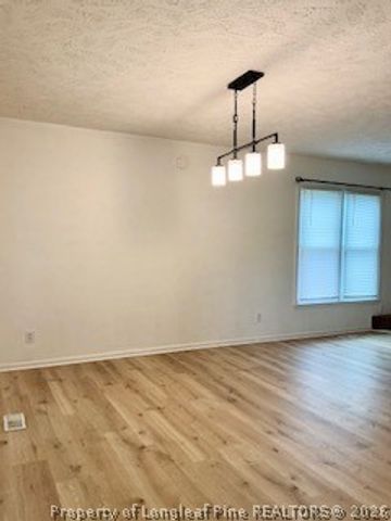 599 Sugaridge Lane, Fayetteville, NC 28311