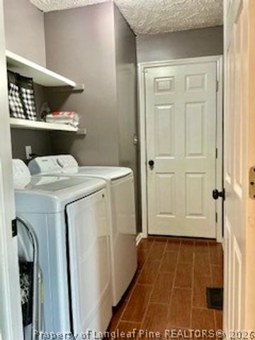 599 Sugaridge Lane, Fayetteville, NC 28311