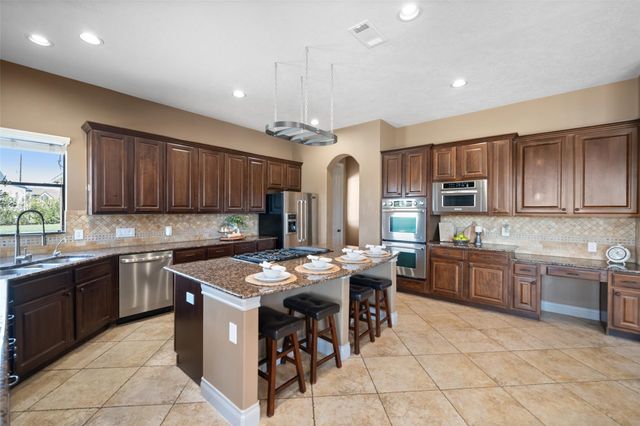 32510 Tall Oaks Way, Magnolia, TX 77354