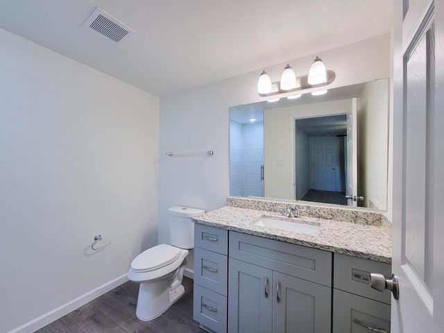 413 S Market Street, Brazoria, TX 77422